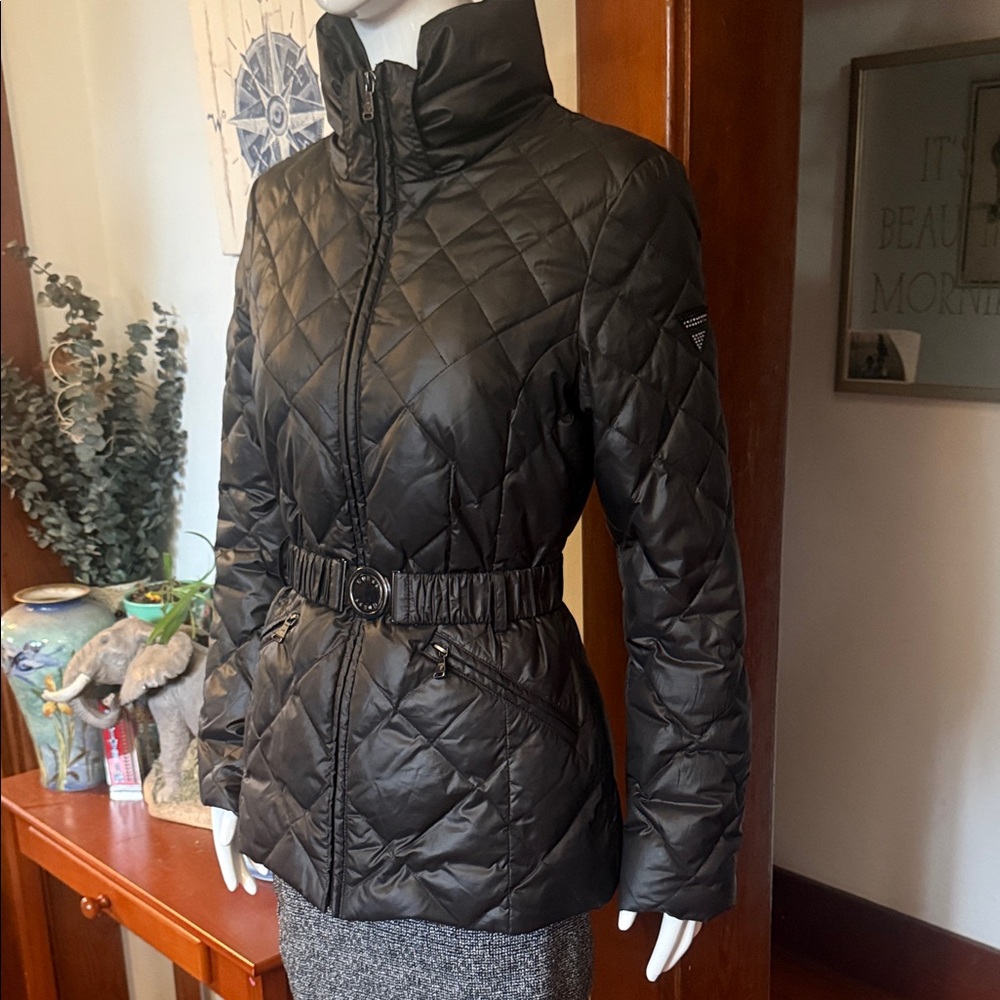 Guess down jacket size small like new Women's Black Quilted Jacket. Belt,pockets